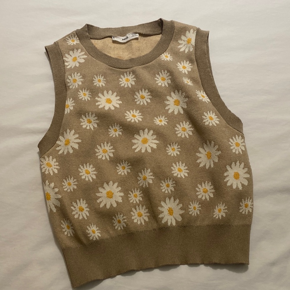 Cute 70s top!